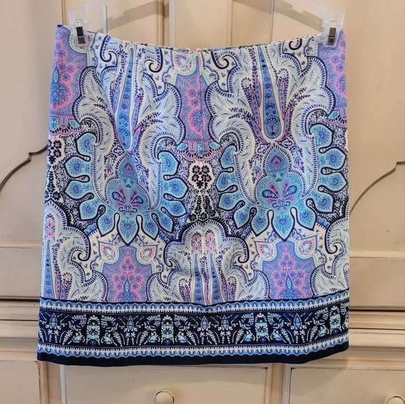 Skirt - Picture 1 of 1